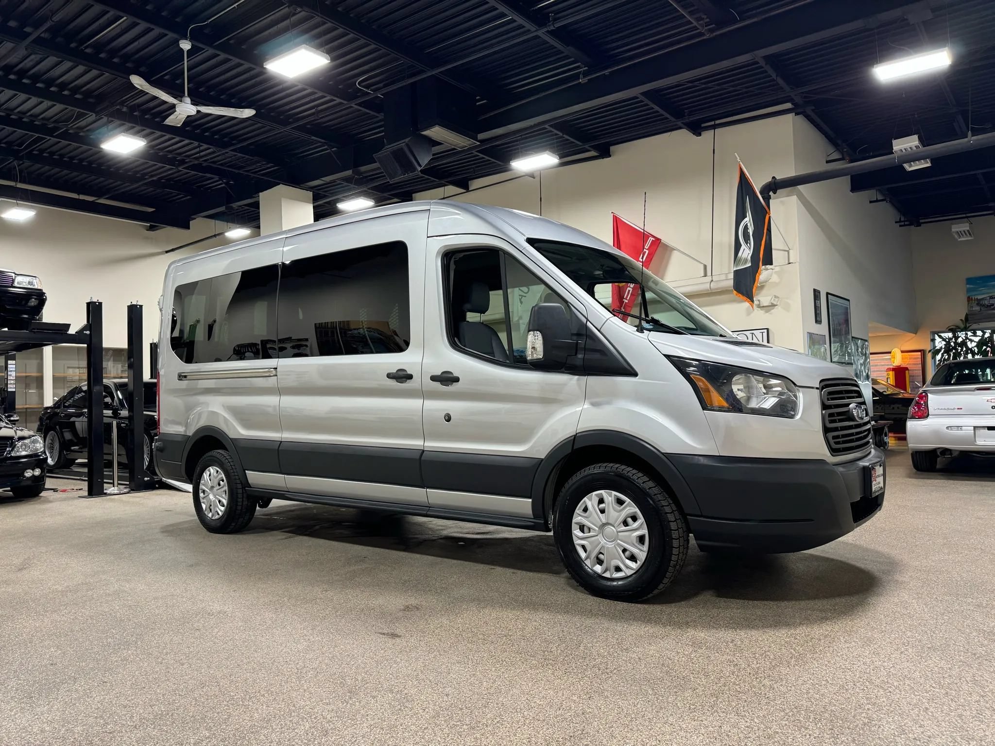 Used 2015 Ford Transit 350 148 Medium Roof RWD image 4