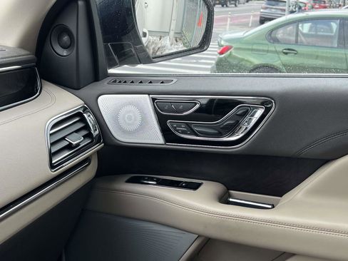 Used 2023 Lincoln Navigator L Reserve image 35