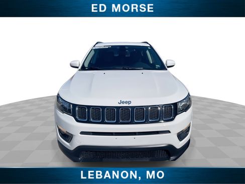 Used 2018 Jeep Compass Latitude w/ Popular Equipment Group FWD image 3