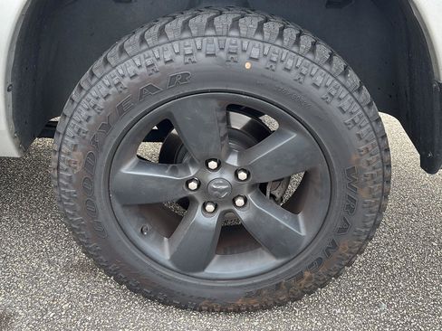 Used 2018 RAM 1500 Express w/ Express Value Package image 7