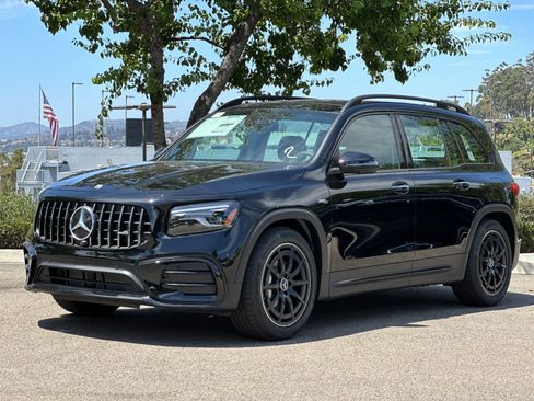 New 2025 Mercedes-Benz GLB 35 AMG 4MATIC image 7