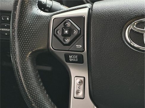 Used 2015 Toyota 4Runner SR5 image 19