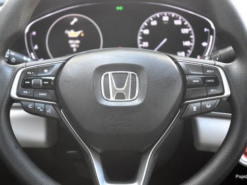 Used 2018 Honda Accord LX image 13