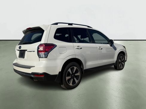 Used 2018 Subaru Forester 2.5i Limited image 5