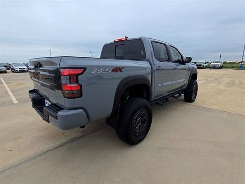 Used 2026 Nissan Frontier PRO-4X w/ Tow Package AWD/4WD image 7