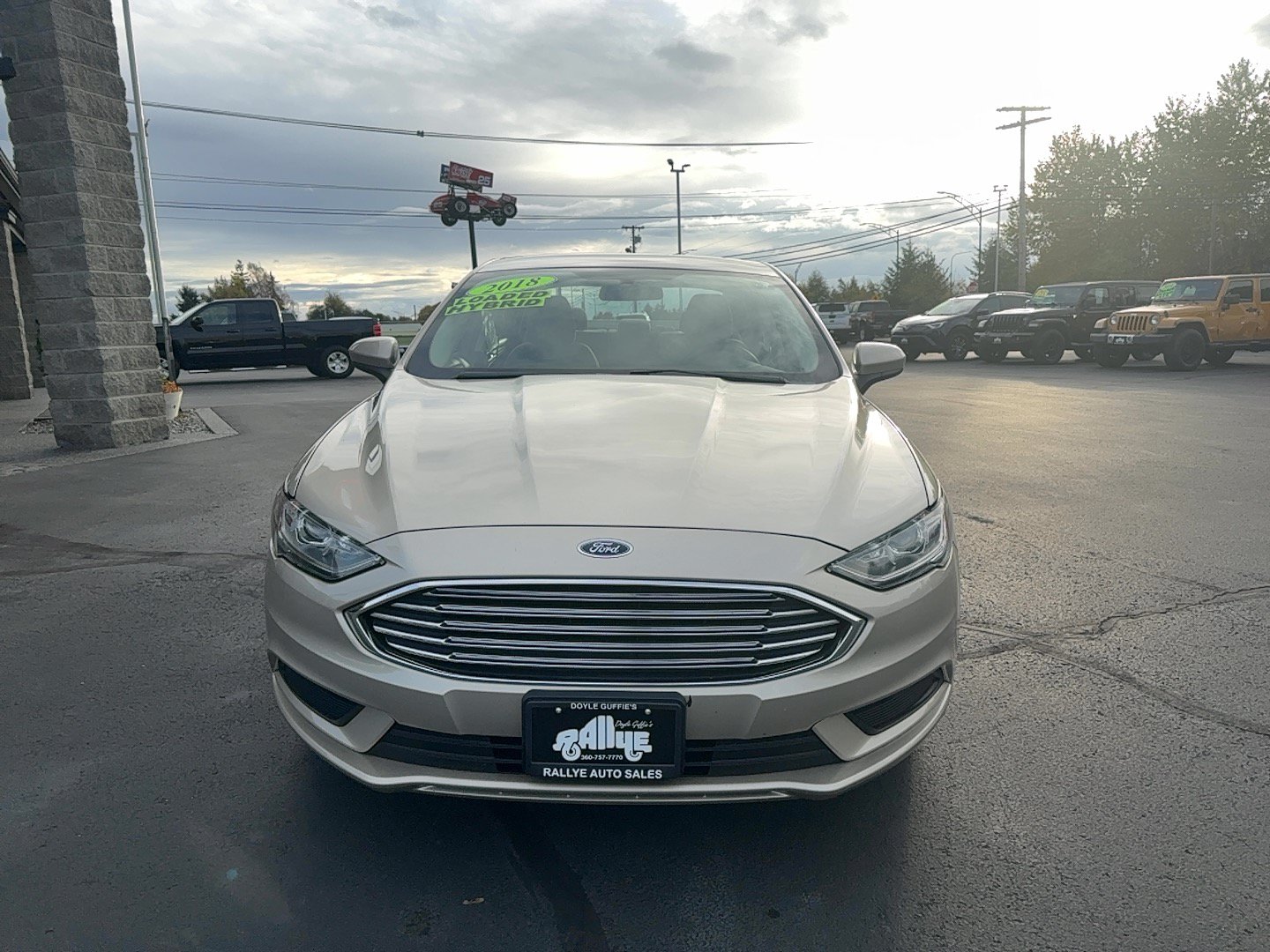 Used 2018 Ford Fusion S FWD image 2