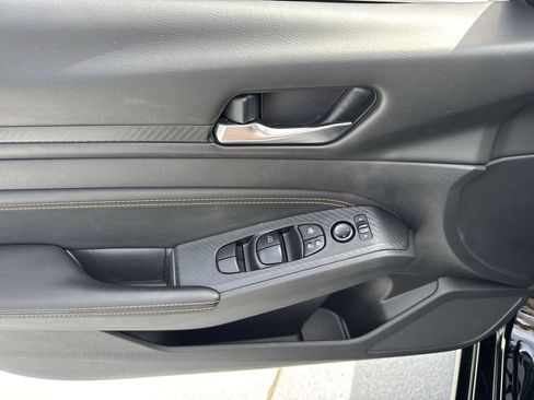 Used 2020 Nissan Altima 2.5 SR FWD image 40