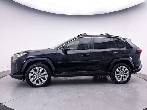 Used 2019 Toyota RAV4 XLE Premium w/ Carpet Mat Package FWD image 37