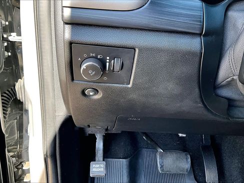 Used 2022 Jeep Grand Cherokee Laredo X RWD image 31