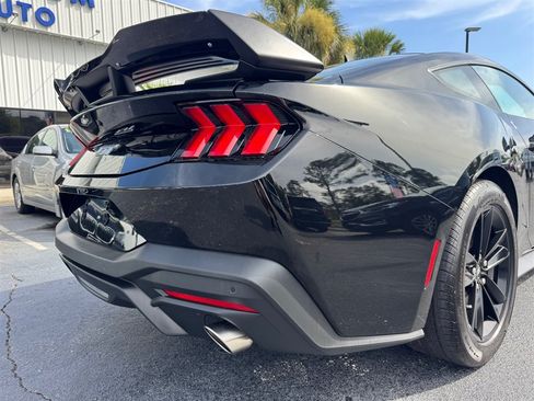Used 2024 Ford Mustang GT RWD image 27