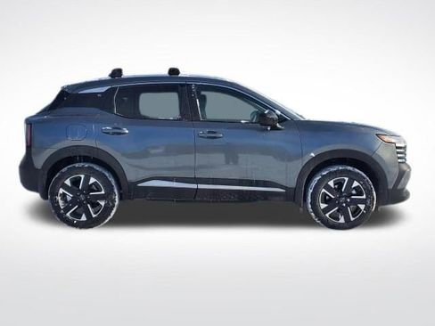 New 2026 Nissan Kicks SV image 6