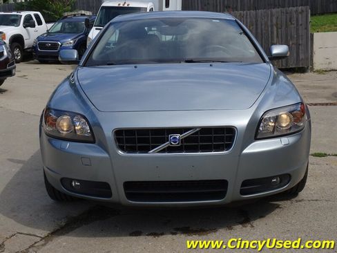 Used 2006 Volvo C70 T5 FWD image 2
