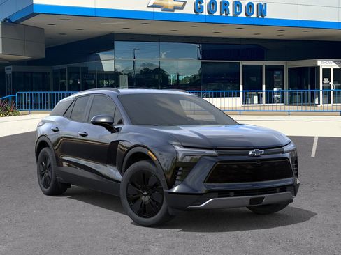 New 2026 Chevrolet Blazer EV LT image 7
