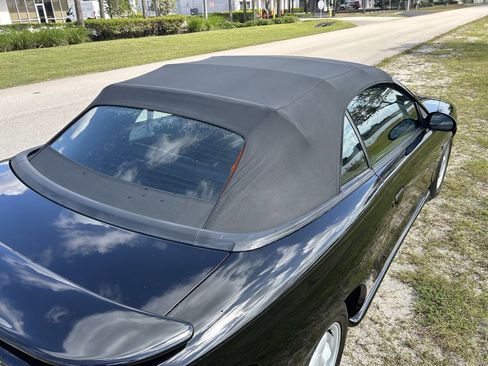 Used 1994 Ford Mustang GT image 21