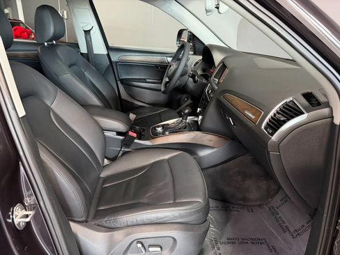 Used 2015 Audi Q5 2.0T Premium Plus w/ Technology Package AWD/4WD image 21