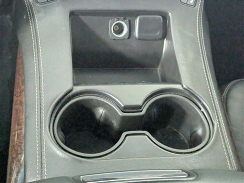 Used 2020 GMC Yukon SLT w/ Premium Edition image 22