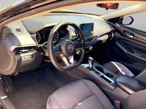 Used 2020 Nissan Altima 2.5 S FWD image 17