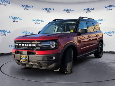 Used 2023 Ford Bronco Sport Outer Banks w/ Tech Package image 11