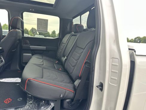 New 2025 Ford F250 Lariat w/ Lariat Ultimate Package image 33