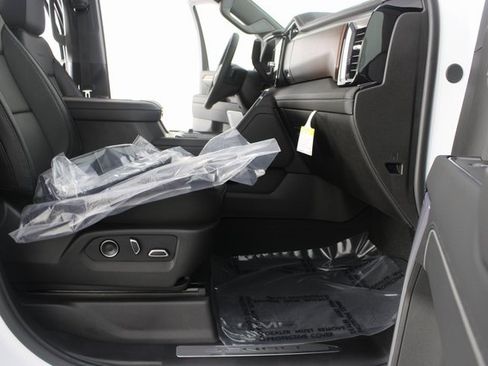 New 2026 GMC Sierra 2500 Denali w/ Denali Reserve Package image 26