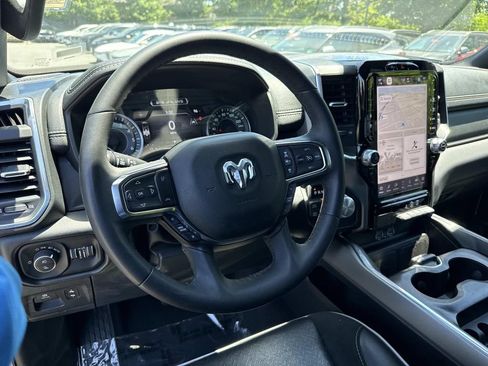 Used 2025 RAM 1500 Laramie AWD/4WD image 2