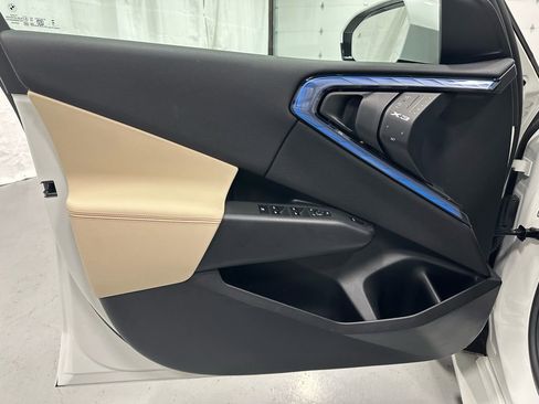 Used 2025 BMW X3 xDrive30i w/ M Sport Package image 8