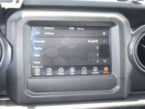 Used 2022 Jeep Wrangler Unlimited Sport AWD/4WD image 30