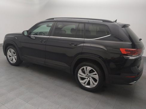 Used 2021 Volkswagen Atlas SE w/ Towing Package FWD image 3