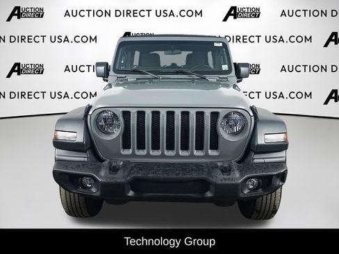 Used 2021 Jeep Wrangler Unlimited Sport AWD/4WD image 3