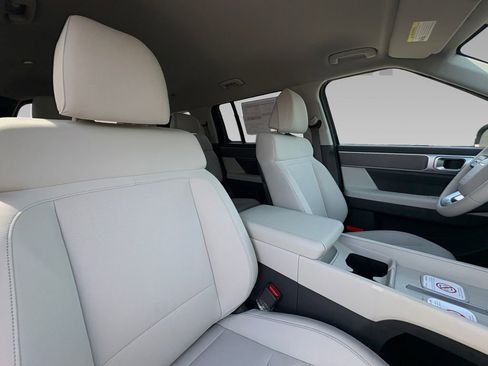 New 2026 Hyundai Santa Fe SE image 8