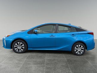 Used 2019 Toyota Prius XLE video 2