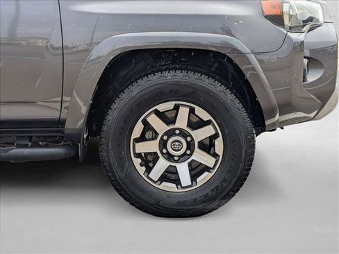 Used 2020 Toyota 4Runner TRD Off-Road AWD/4WD image 23