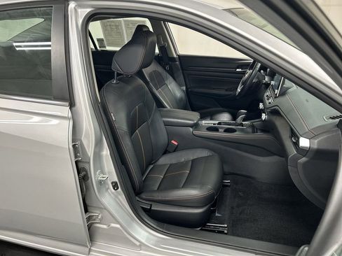 Used 2019 Nissan Altima 2.5 SR w/ SR Premium Package image 23