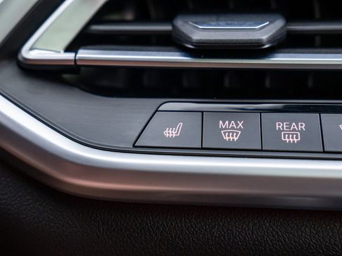 Used 2021 BMW X5 xDrive40i w/ M Sport Package image 27