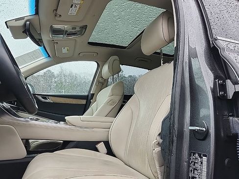 Used 2023 Genesis GV80 2.5T w/ Prestige Package image 6