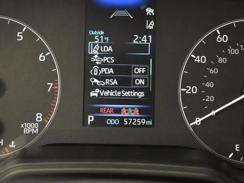 Used 2024 Toyota Corolla LE image 27