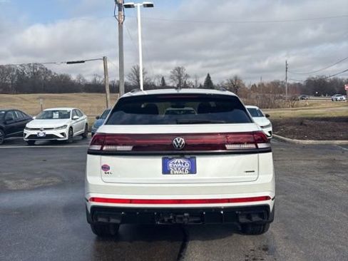 New 2026 Volkswagen Atlas Cross Sport SEL R-Line AWD/4WD image 7