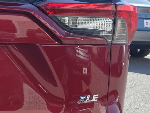 Used 2019 Toyota RAV4 XLE image 12