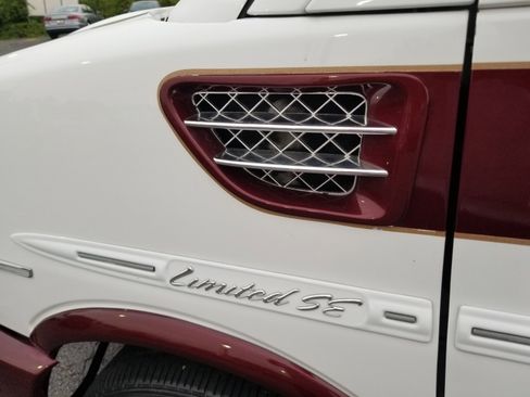 Used 2012 GMC Savana 1500 1500 image 4