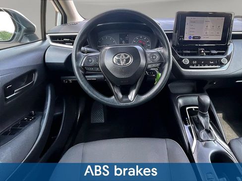 Used 2025 Toyota Corolla LE FWD image 11