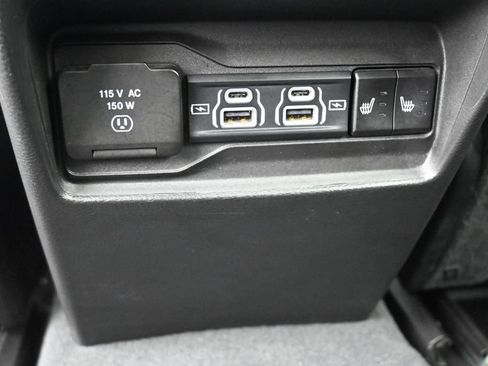Used 2023 Jeep Grand Cherokee Overland AWD/4WD image 24