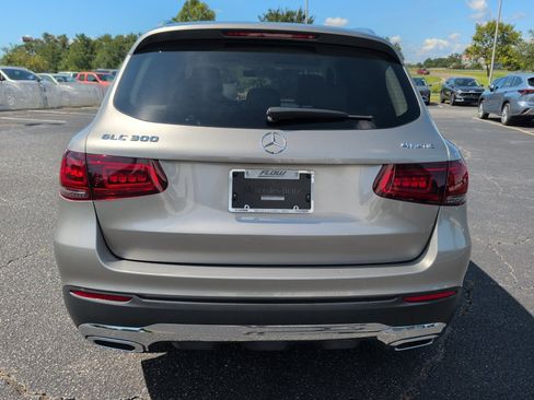 Used 2020 Mercedes-Benz GLC 300 4MATIC image 18