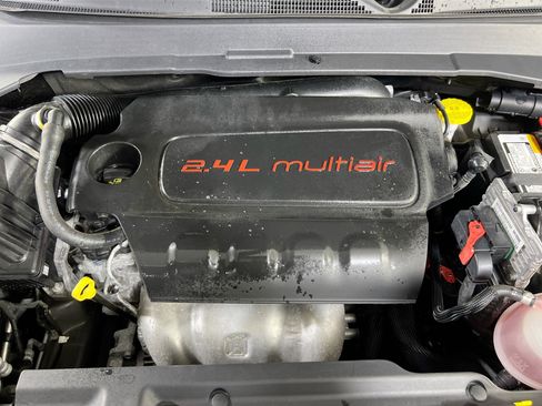 Used 2022 Jeep Compass Latitude image 28