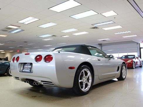 Used 2004 Chevrolet Corvette Convertible w/ Preferred Equipment Group image 20