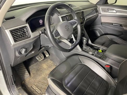 Used 2021 Volkswagen Atlas SEL Premium AWD/4WD image 3
