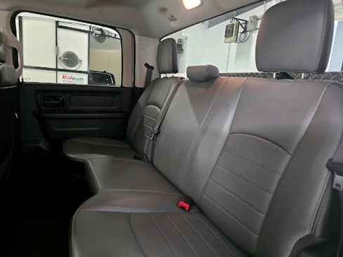 Used 2022 RAM 1500 Tradesman w/ Chrome Appearance Group AWD/4WD image 17