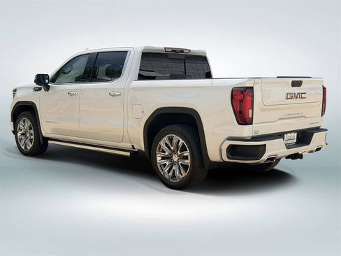 Used 2025 GMC Sierra 1500 Denali w/ Denali Reserve Package AWD/4WD image 4