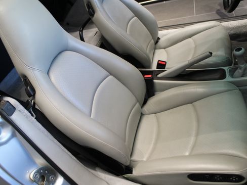 Used 1996 Porsche 911 Cabriolet image 35