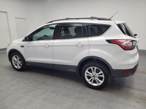 Used 2018 Ford Escape SE image 3