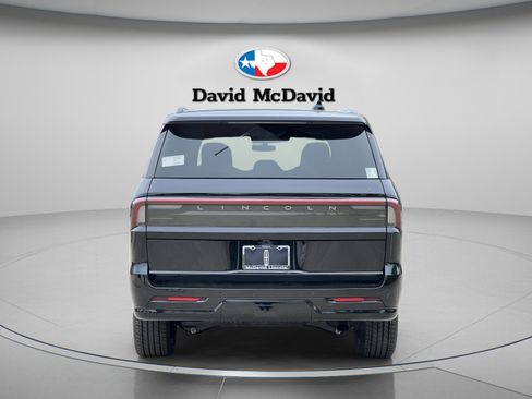 New 2026 Lincoln Navigator L Reserve w/ Jet Appearance Package AWD/4WD image 6